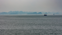Brume sur la baie d'Ha Long